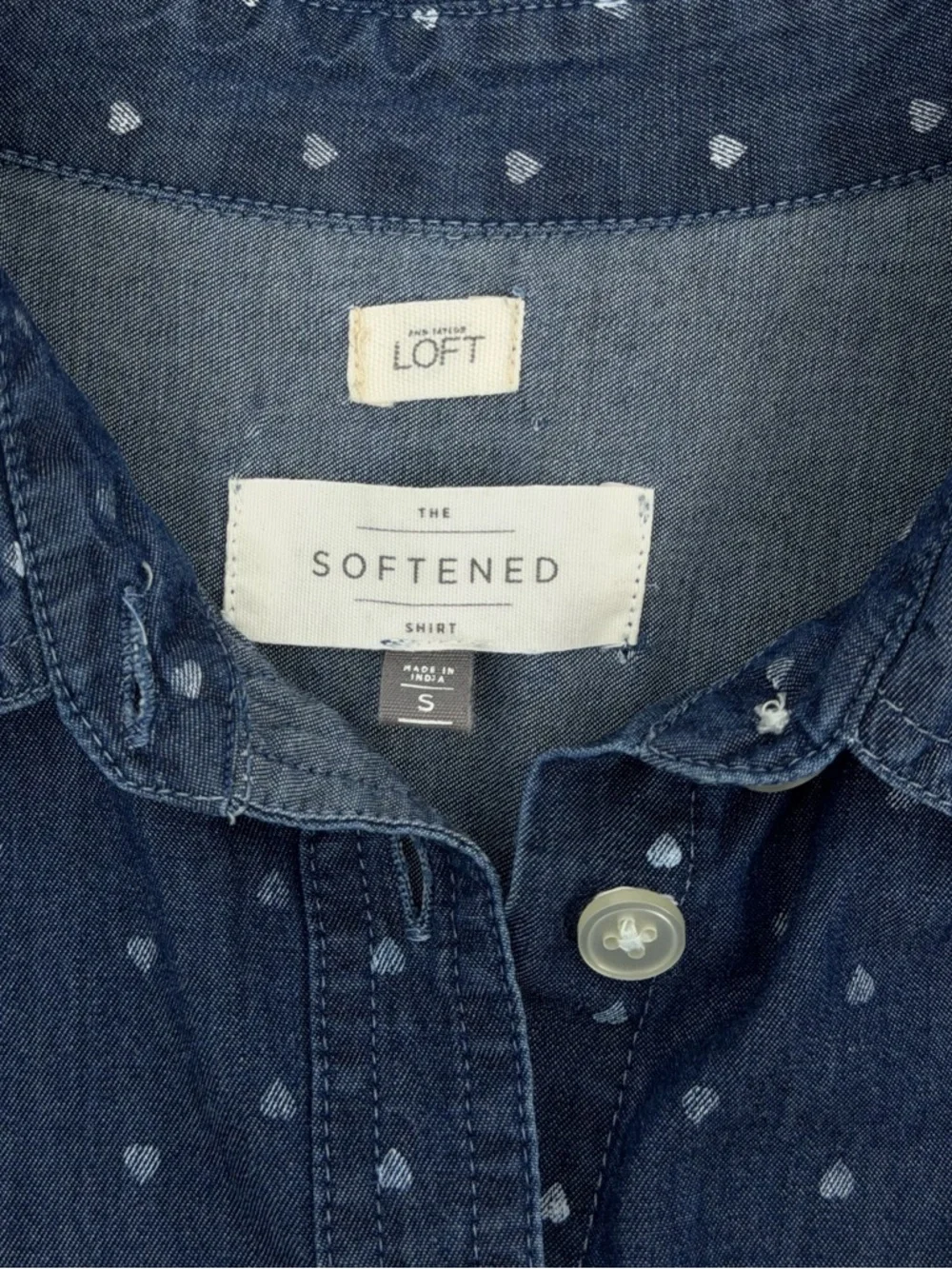 LOFT Softened Chambray Heart Print Button Down Shirt Size Small 100% Cotton - Picture 5 of 12